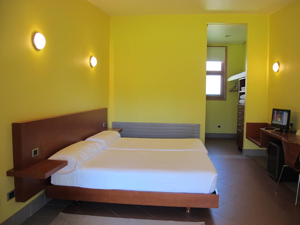 Hostal Cova Da Balea Aldán Habitación foto